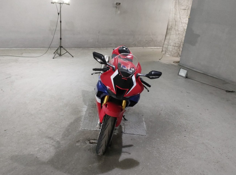 Мотоцикл Honda CBR1000RR SP з пробігом 651 km