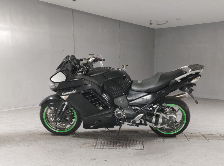 Мотоцикл Kawasaki GTR1400 CONCOURS с пробегом 108283 km