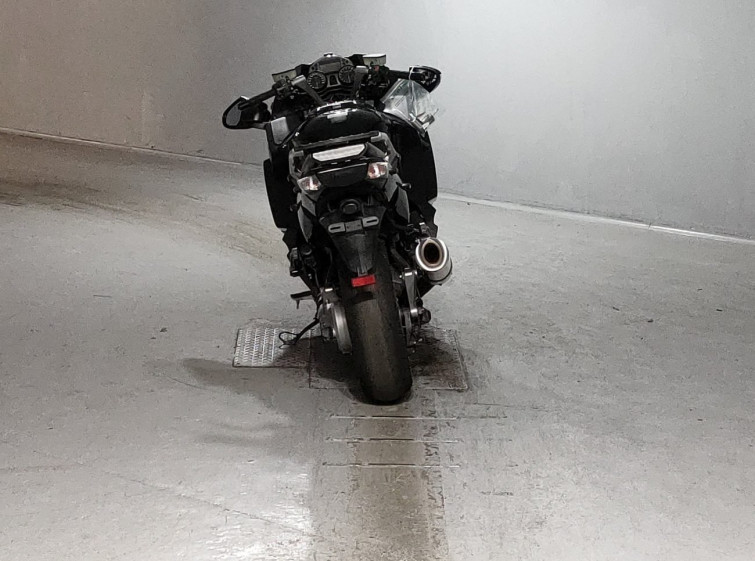 Мотоцикл Kawasaki GTR1400 CONCOURS с пробегом 108283 km