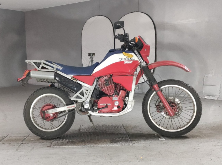 Мотоцикл Honda XLV750R с пробегом 13557 km