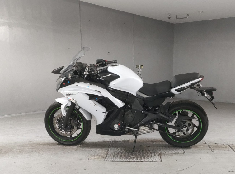 Мотоцикл Kawasaki NINJA400 з пробігом 17280 km