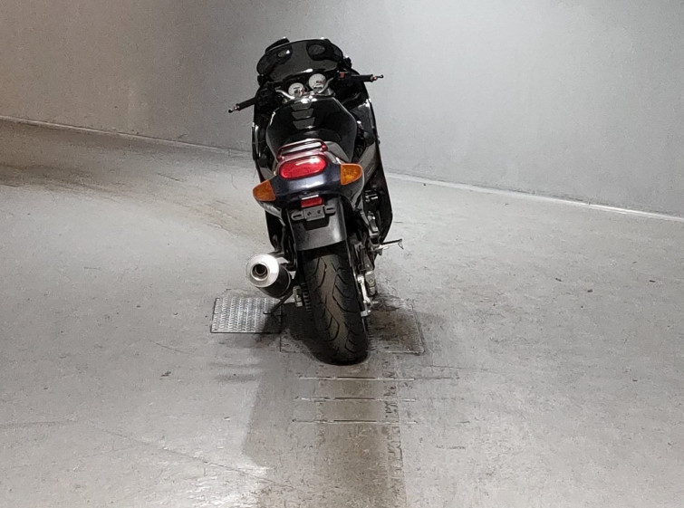 Мотоцикл Kawasaki ZX-11 з пробігом 85127 km