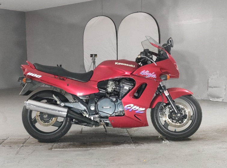 Мотоцикл Kawasaki GPZ1100 з пробігом 30624 km