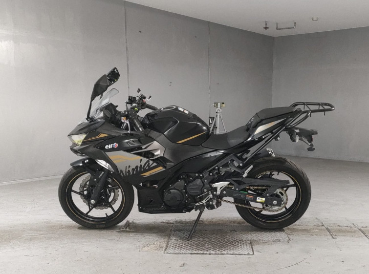 Мотоцикл Kawasaki NINJA250 з пробігом 38513 km