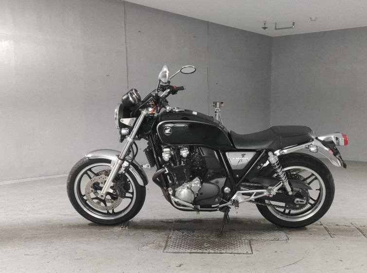Мотоцикл Honda CB1100 з пробігом 34387 km