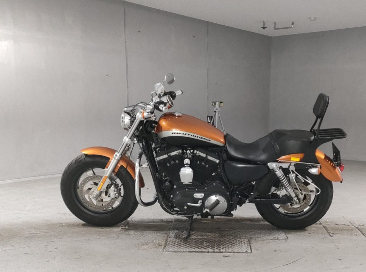 Мотоцикл HD SPORTSTER CUSTOM XL1200C з пробігом 14545 km