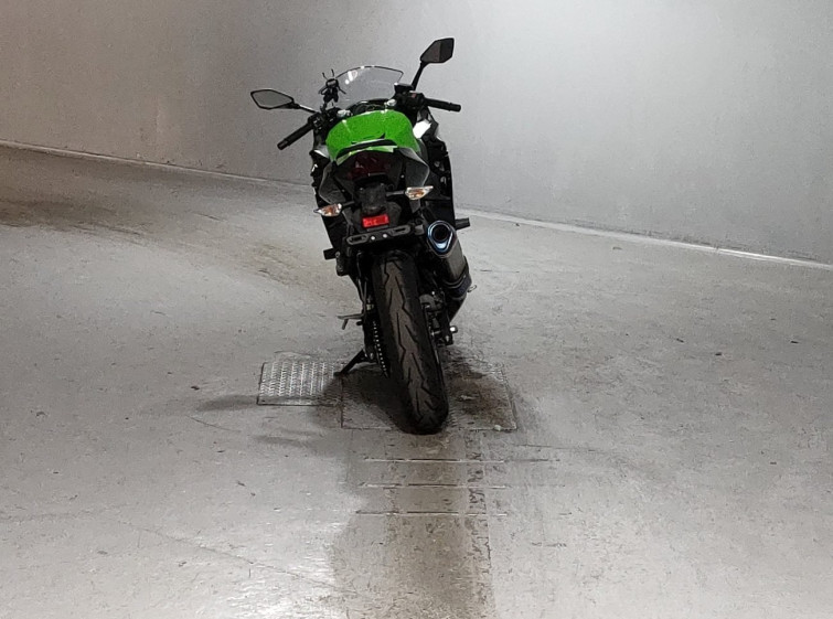 Мотоцикл Kawasaki NINJA250 з пробігом 42215 km