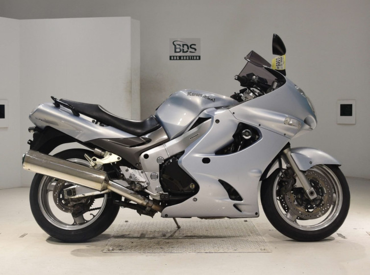Мотоцикл Kawasaki ZZ-R1200 с пробегом 92083 km