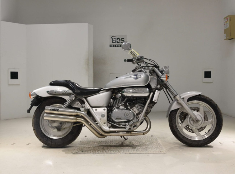 Мотоцикл Honda MAGNA250 с пробегом 6968 km