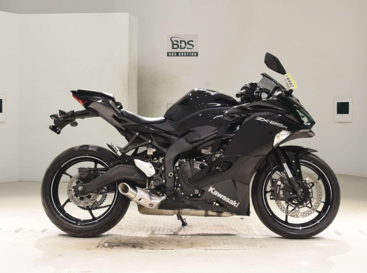 Мотоцикл Kawasaki NINJA ZX-25R с пробегом 9307 km