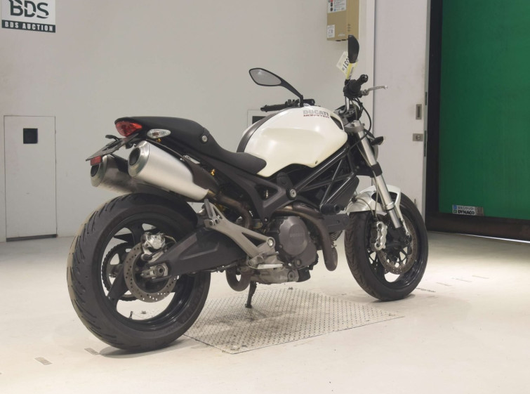 Мотоцикл Ducati MONSTER 696