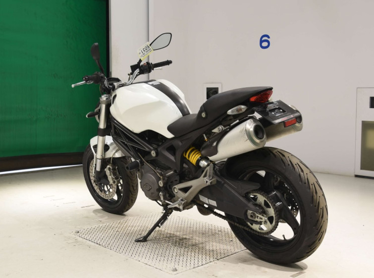 Мотоцикл Ducati MONSTER 696