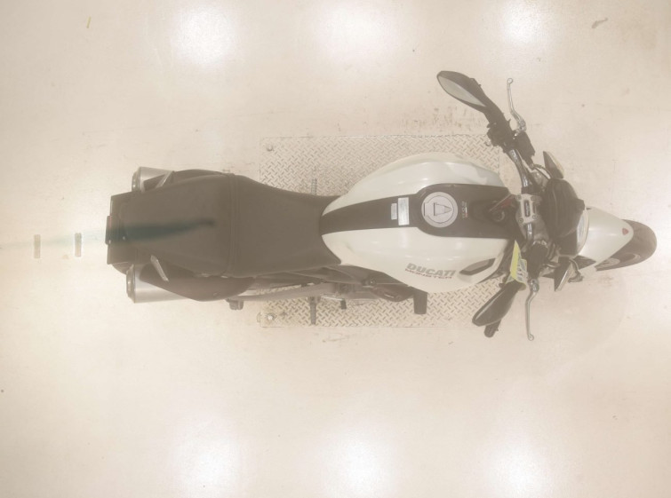 Мотоцикл Ducati MONSTER 696