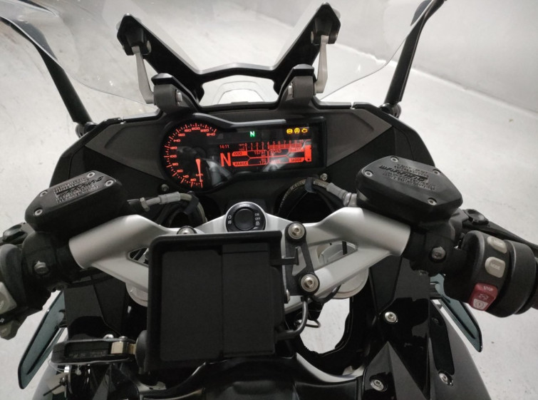 Мотоцикл BMW R1200RS з пробігом 15797 km