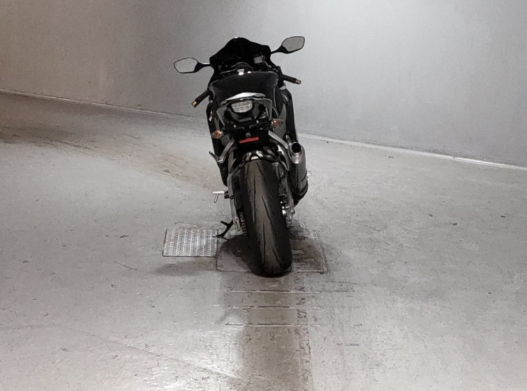 Мотоцикл Honda CBR1000RR с пробегом 41365 km
