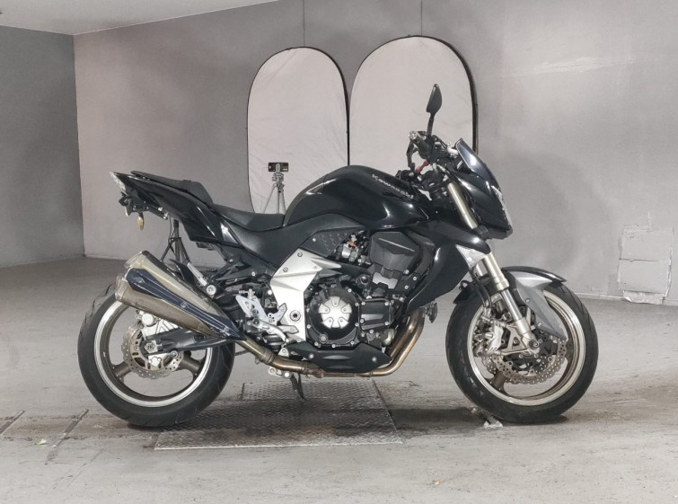 Мотоцикл Kawasaki Z1000 с пробегом 19045 km