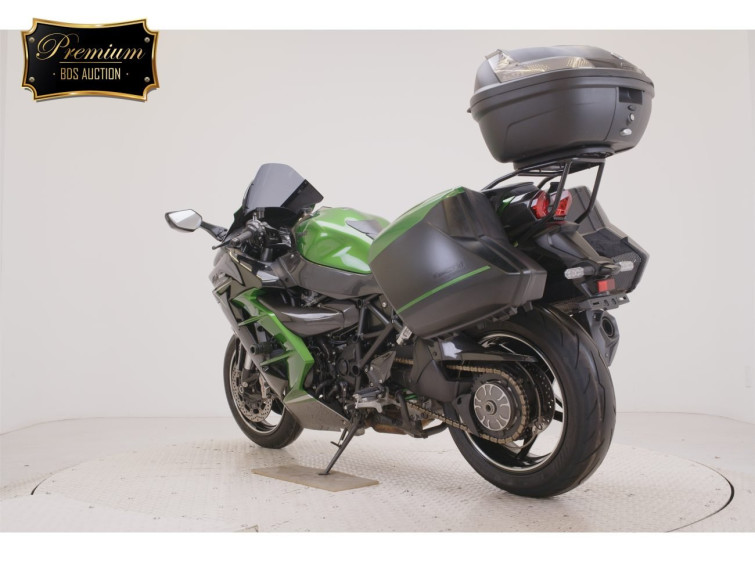 Мотоцикл Kawasaki NINJA H2 SX с пробегом 19191 km