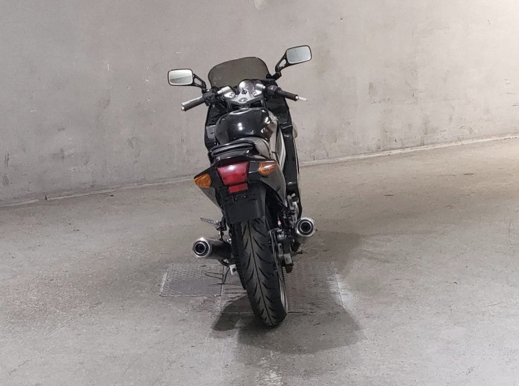 Мотоцикл Kawasaki ZZ-R250 з пробігом 5155 km