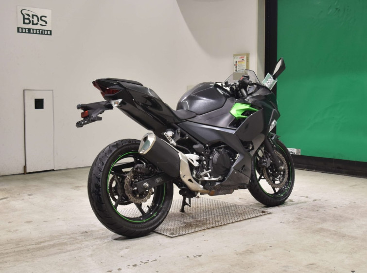 Мотоцикл Kawasaki NINJA250 з пробігом 5193 km