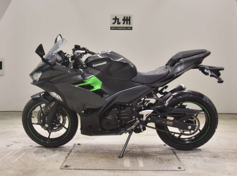 Мотоцикл Kawasaki NINJA250 з пробігом 5193 km