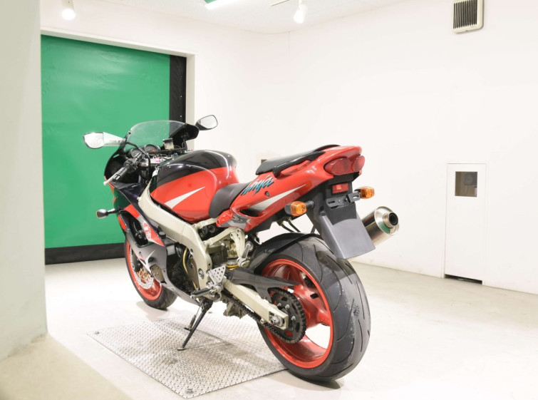 Мотоцикл Kawasaki NINJA ZX-9R с пробегом 39380 km