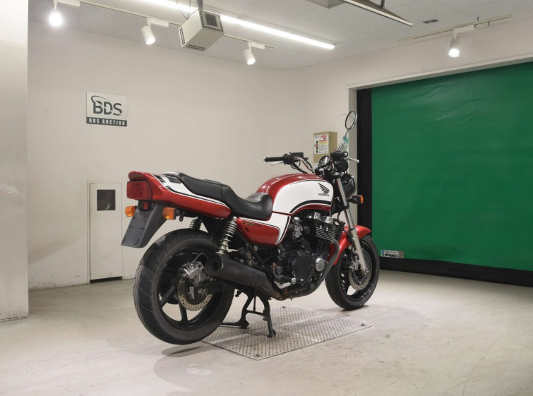 Мотоцикл Honda CB750SFK з пробігом 30086 km