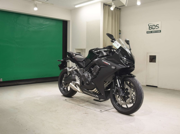 Мотоцикл Honda CB650R с пробегом 1 km