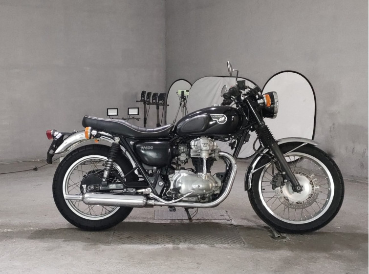 Мотоцикл Kawasaki W400