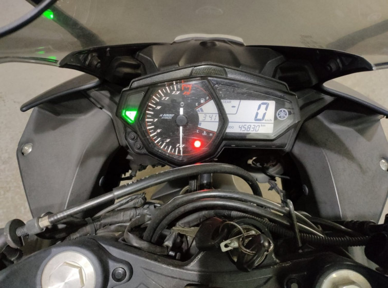 Мотоцикл Yamaha YZF-R25 з пробігом 45830 km