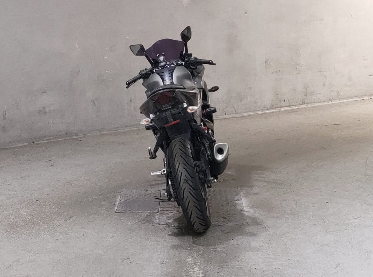 Мотоцикл Yamaha YZF-R25 з пробігом 38718 km