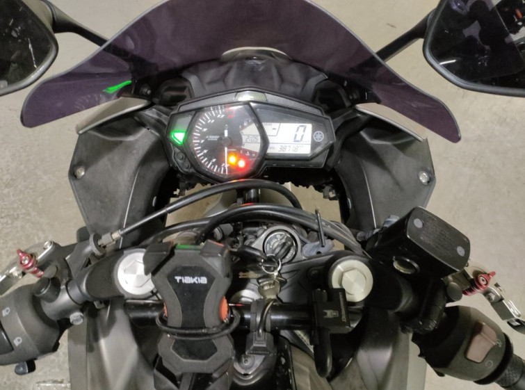 Мотоцикл Yamaha YZF-R25 з пробігом 38718 km