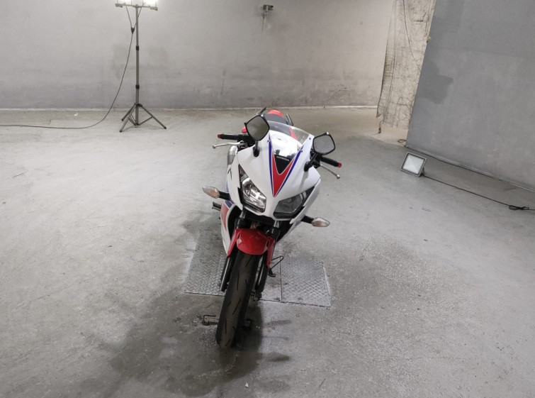 Мотоцикл Honda CBR250R с пробегом 28541 km