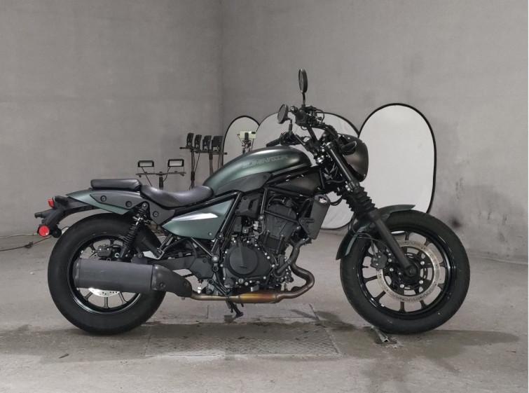 Мотоцикл Kawasaki ELIMINATOR 400SE с пробегом 7718 km