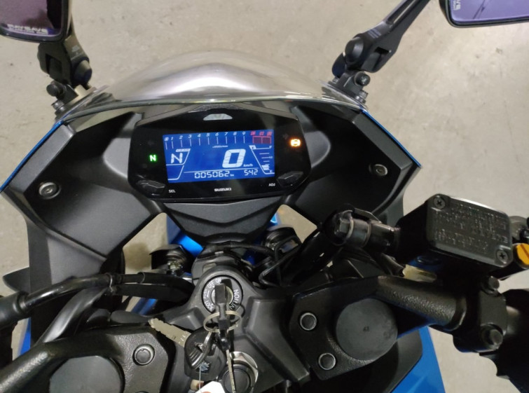 Мотоцикл Suzuki GIXXER SF250 з пробігом 5062 km