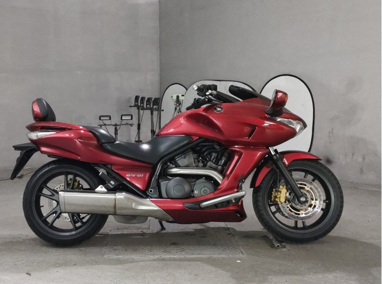 Мотоцикл Honda DN-01 с пробегом 52365 km