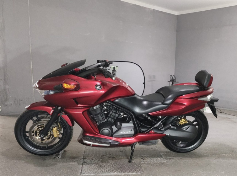 Мотоцикл Honda DN-01 с пробегом 52365 km