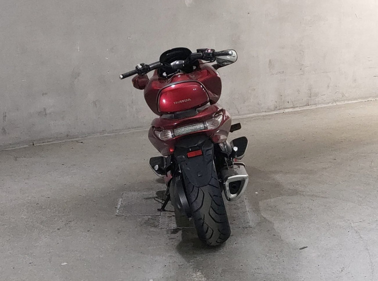 Мотоцикл Honda DN-01 с пробегом 52365 km