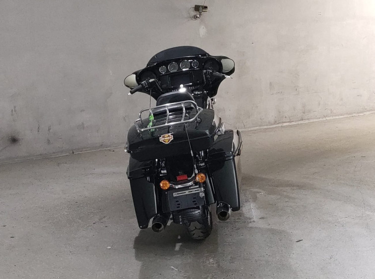 Мотоцикл HD STREET GLIDE FLHXS1870 с пробегом 10555 km