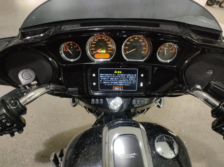 Мотоцикл HD STREET GLIDE FLHXS1870 с пробегом 10555 km