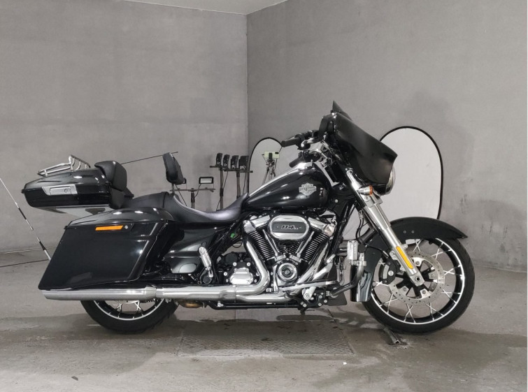 Мотоцикл HD STREET GLIDE FLHXS1870 с пробегом 10555 km