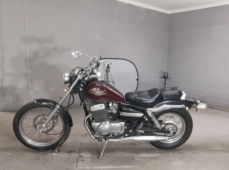 Мотоцикл Honda REBEL CMX250 з пробігом 2586 km