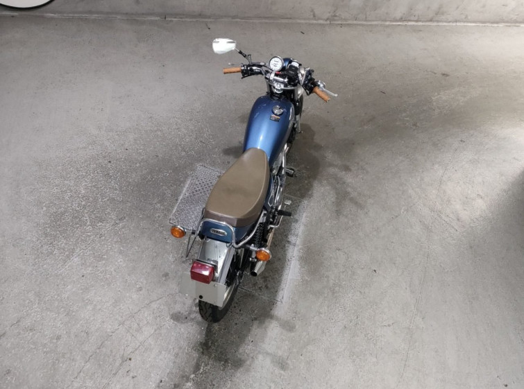Мотоцикл Yamaha SR400 с пробегом 9342 km