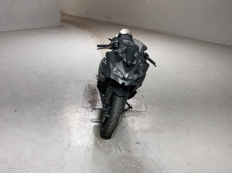 Мотоцикл Kawasaki NINJA ZX-25R с пробегом 10962 km