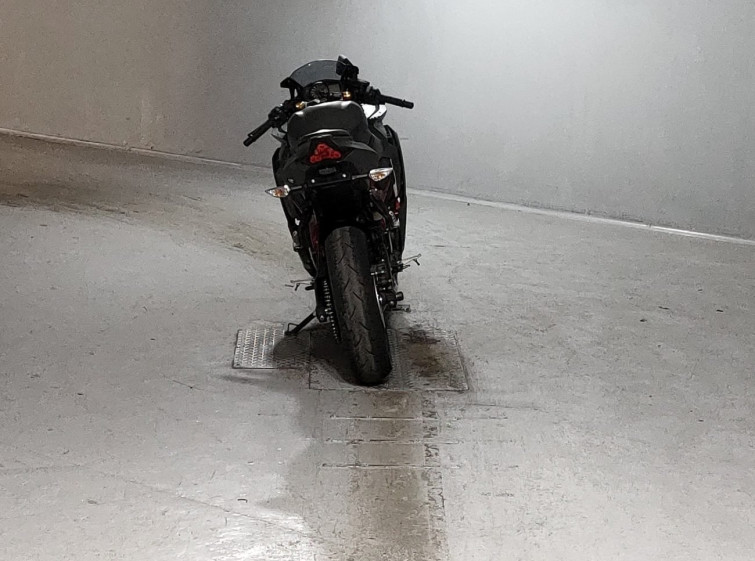 Мотоцикл Kawasaki NINJA ZX-25R с пробегом 10962 km