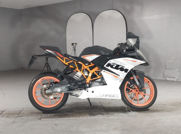 Мотоцикл KTM RC 390 з пробігом 39740 km