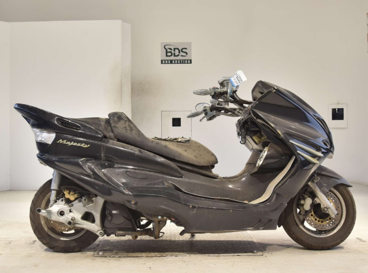 Мотоцикл Yamaha MAJESTY 250C