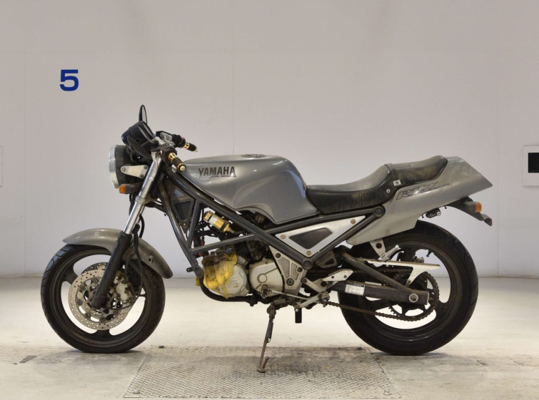 Мотоцикл Yamaha R1-Z з пробігом 22577 km