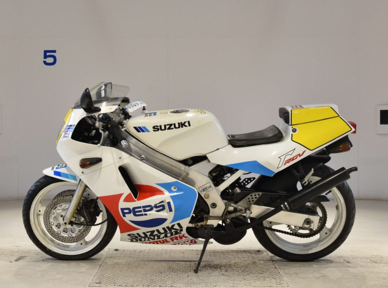 Мотоцикл Suzuki RGV250SP з пробігом 21437 km