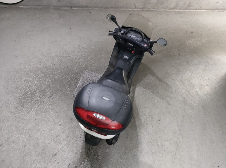 Мотоцикл Honda FORESIGHT с пробегом 16552 km