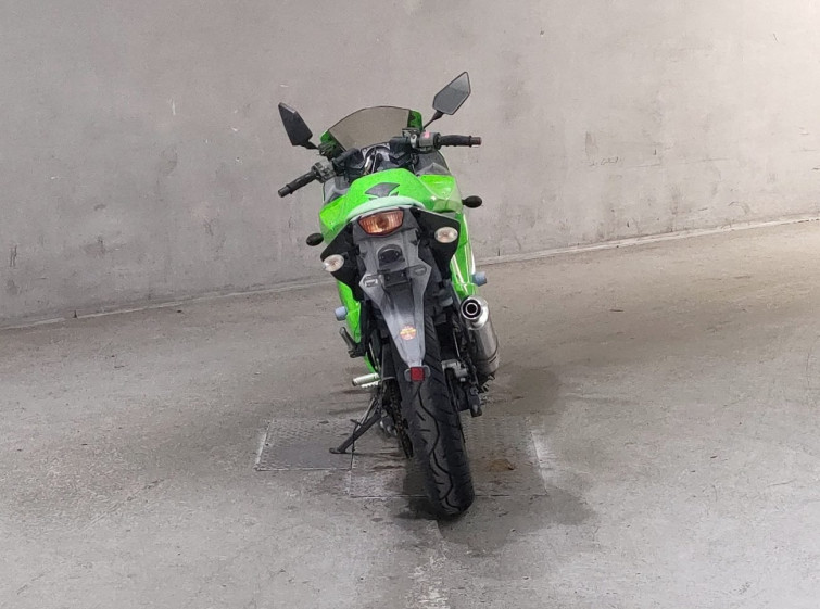 Мотоцикл Kawasaki NINJA250R с пробегом 18521 km